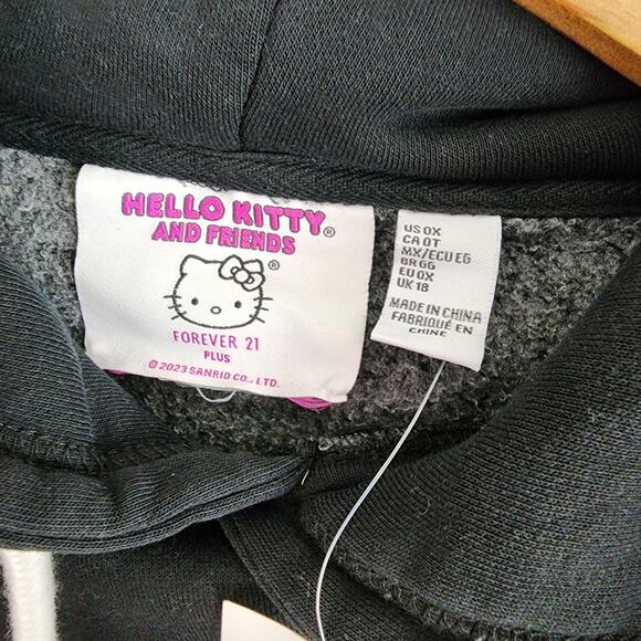 NEW Forever 21 Hello Kitty Black Astrology Graphic Cropped Fleece Hoodie - Picture 10 of 11